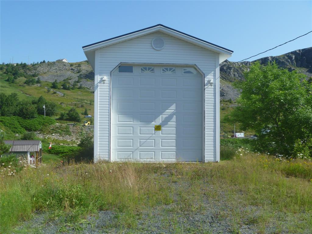 4 MEADOW ROAD, FRESHWATER, Newfoundland, Canada A1Y 1C6, ,1 BathroomBathrooms,Residential,For Sale,MEADOW ROAD,6370