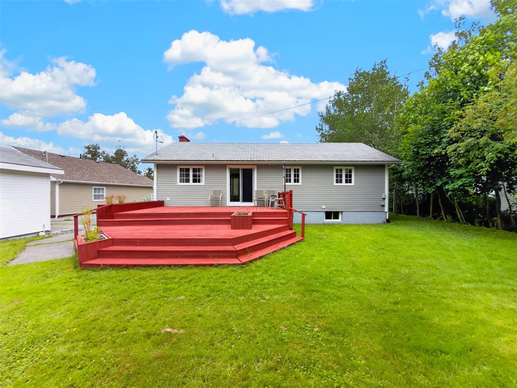 76 CORMACK DRIVE, CLARENVILLE, Newfoundland, Canada A6A 1C8, ,1 BathroomBathrooms,Residential,For Sale,CORMACK DRIVE,6400