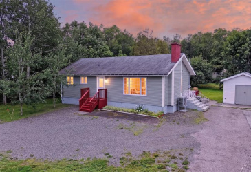 76 CORMACK DRIVE, CLARENVILLE, Newfoundland, Canada A6A 1C8, ,1 BathroomBathrooms,Residential,For Sale,CORMACK DRIVE,6400 76 CORMACK DRIVE, CLARENVILLE, Newfoundland, Canada A6A 1C8, ,1 BathroomBathrooms,Residential,For Sale,CORMACK DRIVE,6400