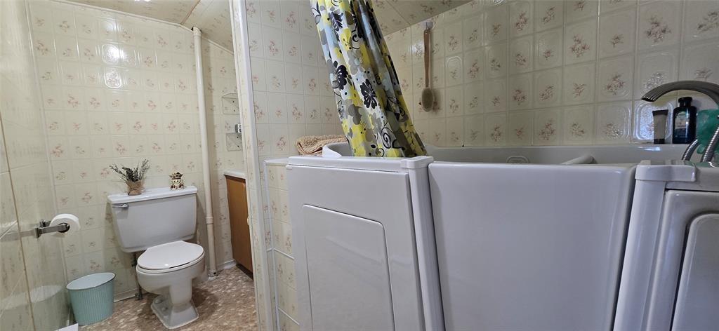 14 LOGWOOD DRIVE, FORTUNE, Newfoundland, Canada A0E 1P0, ,1 BathroomBathrooms,Residential,For Sale,LOGWOOD DRIVE,6407