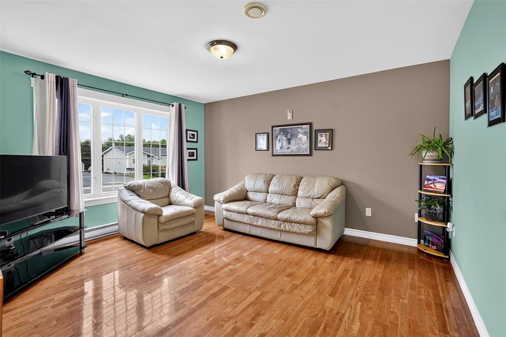 25-27 BISHOPS ROAD, BAY ROBERTS, Newfoundland, Canada A0A 1G0, ,1 BathroomBathrooms,Residential,For Sale,BISHOPS ROAD,6408