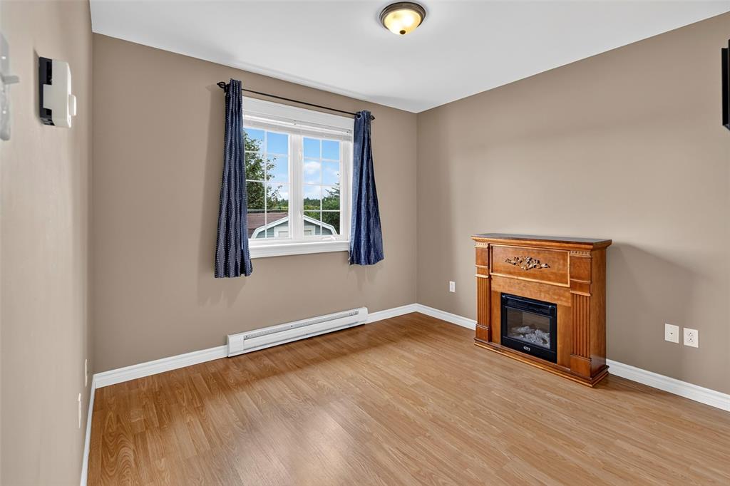 25-27 BISHOPS ROAD, BAY ROBERTS, Newfoundland, Canada A0A 1G0, ,1 BathroomBathrooms,Residential,For Sale,BISHOPS ROAD,6408