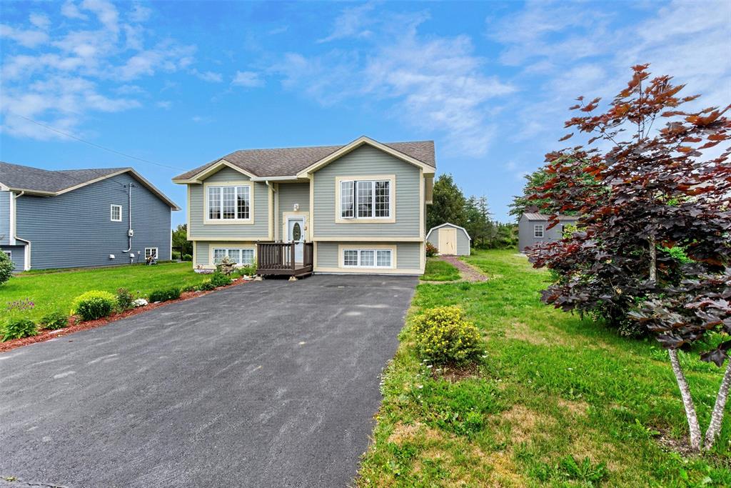 25-27 BISHOPS ROAD, BAY ROBERTS, Newfoundland, Canada A0A 1G0, ,1 BathroomBathrooms,Residential,For Sale,BISHOPS ROAD,6408