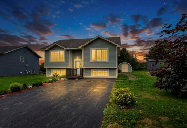25-27 BISHOPS ROAD, BAY ROBERTS, Newfoundland, Canada A0A 1G0, ,1 BathroomBathrooms,Residential,For Sale,BISHOPS ROAD,6408 25-27 BISHOPS ROAD, BAY ROBERTS, Newfoundland, Canada A0A 1G0, ,1 BathroomBathrooms,Residential,For Sale,BISHOPS ROAD,6408