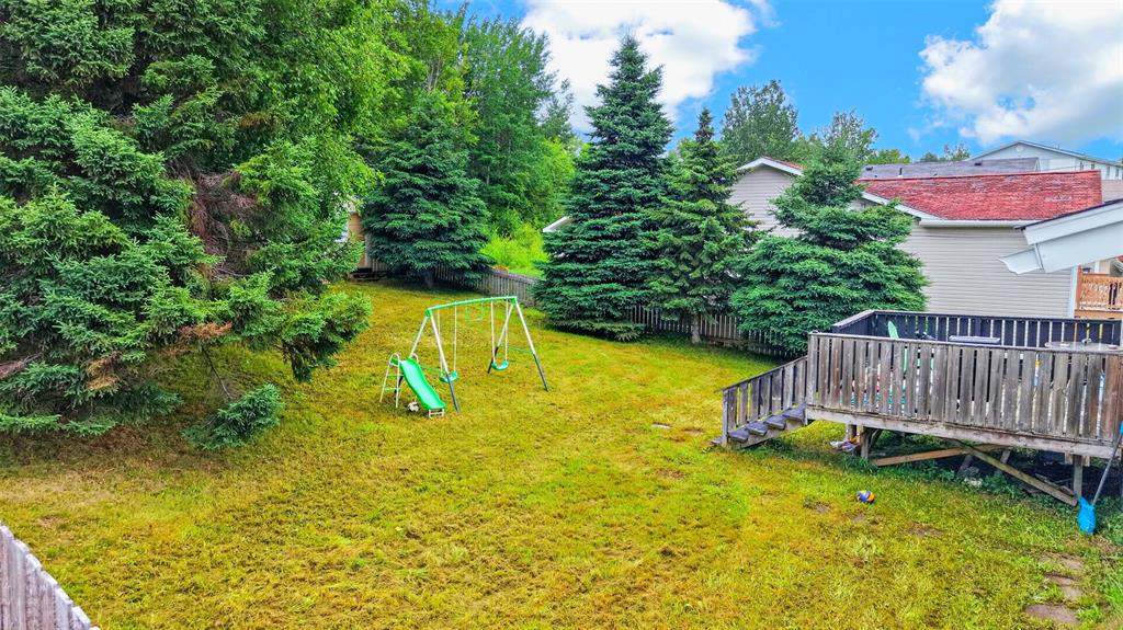 27 VALLEY ROAD, CLARENVILLE, Newfoundland, Canada A5A 1Z8, ,2 BathroomsBathrooms,Residential,For Sale,VALLEY ROAD,6423
