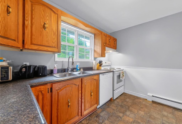 27 VALLEY ROAD, CLARENVILLE, Newfoundland, Canada A5A 1Z8, ,2 BathroomsBathrooms,Residential,For Sale,VALLEY ROAD,6423 27 VALLEY ROAD, CLARENVILLE, Newfoundland, Canada A5A 1Z8, ,2 BathroomsBathrooms,Residential,For Sale,VALLEY ROAD,6423