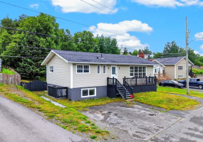27 VALLEY ROAD, CLARENVILLE, Newfoundland, Canada A5A 1Z8, ,2 BathroomsBathrooms,Residential,For Sale,VALLEY ROAD,6423
