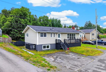 27 VALLEY ROAD, CLARENVILLE, Newfoundland, Canada A5A 1Z8, ,2 BathroomsBathrooms,Residential,For Sale,VALLEY ROAD,6423 27 VALLEY ROAD, CLARENVILLE, Newfoundland, Canada A5A 1Z8, ,2 BathroomsBathrooms,Residential,For Sale,VALLEY ROAD,6423