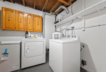 27 VALLEY ROAD, CLARENVILLE, Newfoundland, Canada A5A 1Z8, ,2 BathroomsBathrooms,Residential,For Sale,VALLEY ROAD,6423 27 VALLEY ROAD, CLARENVILLE, Newfoundland, Canada A5A 1Z8, ,2 BathroomsBathrooms,Residential,For Sale,VALLEY ROAD,6423