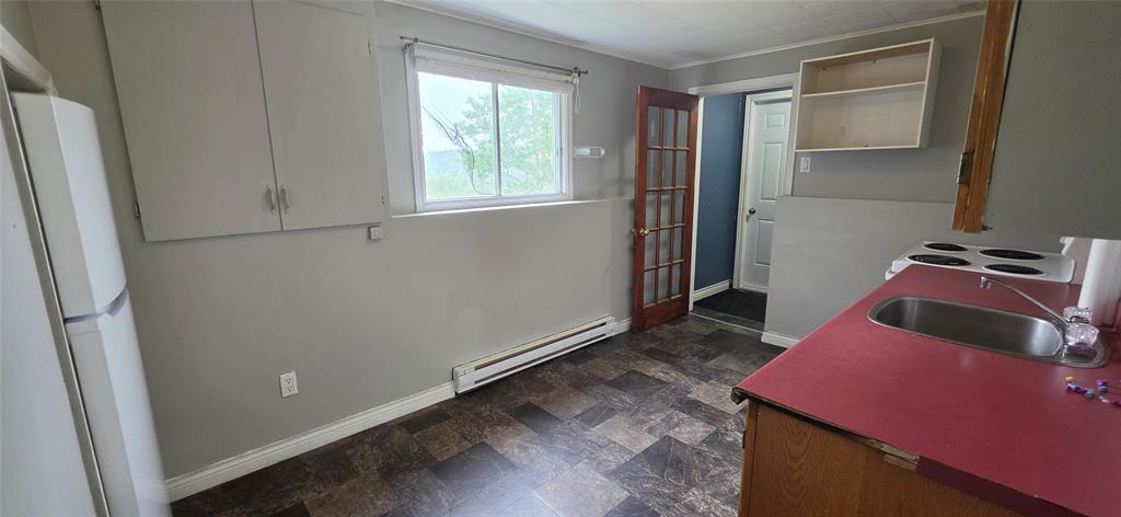 10 ATLANTIC STREET, MARYSTOWN, Newfoundland, Canada A0E 2M0, ,2 BathroomsBathrooms,Residential,For Sale,ATLANTIC STREET,6440