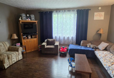 10 ATLANTIC STREET, MARYSTOWN, Newfoundland, Canada A0E 2M0, ,2 BathroomsBathrooms,Residential,For Sale,ATLANTIC STREET,6440