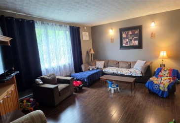 10 ATLANTIC STREET, MARYSTOWN, Newfoundland, Canada A0E 2M0, ,2 BathroomsBathrooms,Residential,For Sale,ATLANTIC STREET,6440