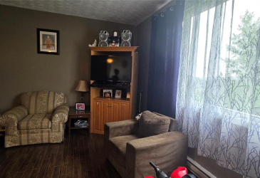 10 ATLANTIC STREET, MARYSTOWN, Newfoundland, Canada A0E 2M0, ,2 BathroomsBathrooms,Residential,For Sale,ATLANTIC STREET,6440