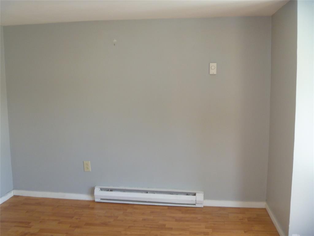 16 MUSGRAVE STREET, CARBONEAR, Newfoundland, Canada A1Y 1B6, ,1 BathroomBathrooms,Residential,Sale Pending,MUSGRAVE STREET,6441