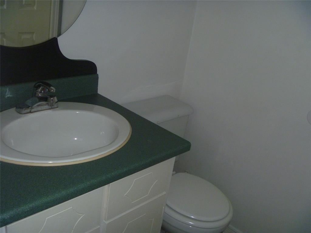 16 MUSGRAVE STREET, CARBONEAR, Newfoundland, Canada A1Y 1B6, ,1 BathroomBathrooms,Residential,Sale Pending,MUSGRAVE STREET,6441