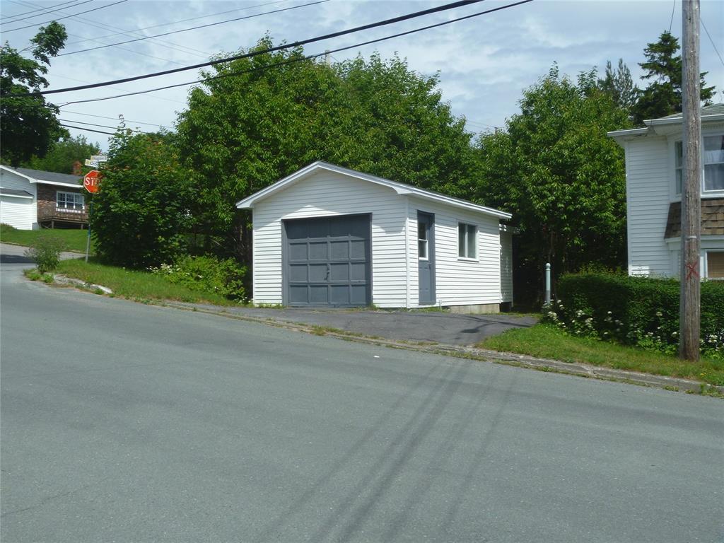 16 MUSGRAVE STREET, CARBONEAR, Newfoundland, Canada A1Y 1B6, ,1 BathroomBathrooms,Residential,Sale Pending,MUSGRAVE STREET,6441