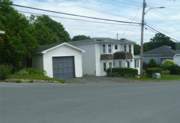 16 MUSGRAVE STREET, CARBONEAR, Newfoundland, Canada A1Y 1B6, ,1 BathroomBathrooms,Residential,For Sale,MUSGRAVE STREET,6441