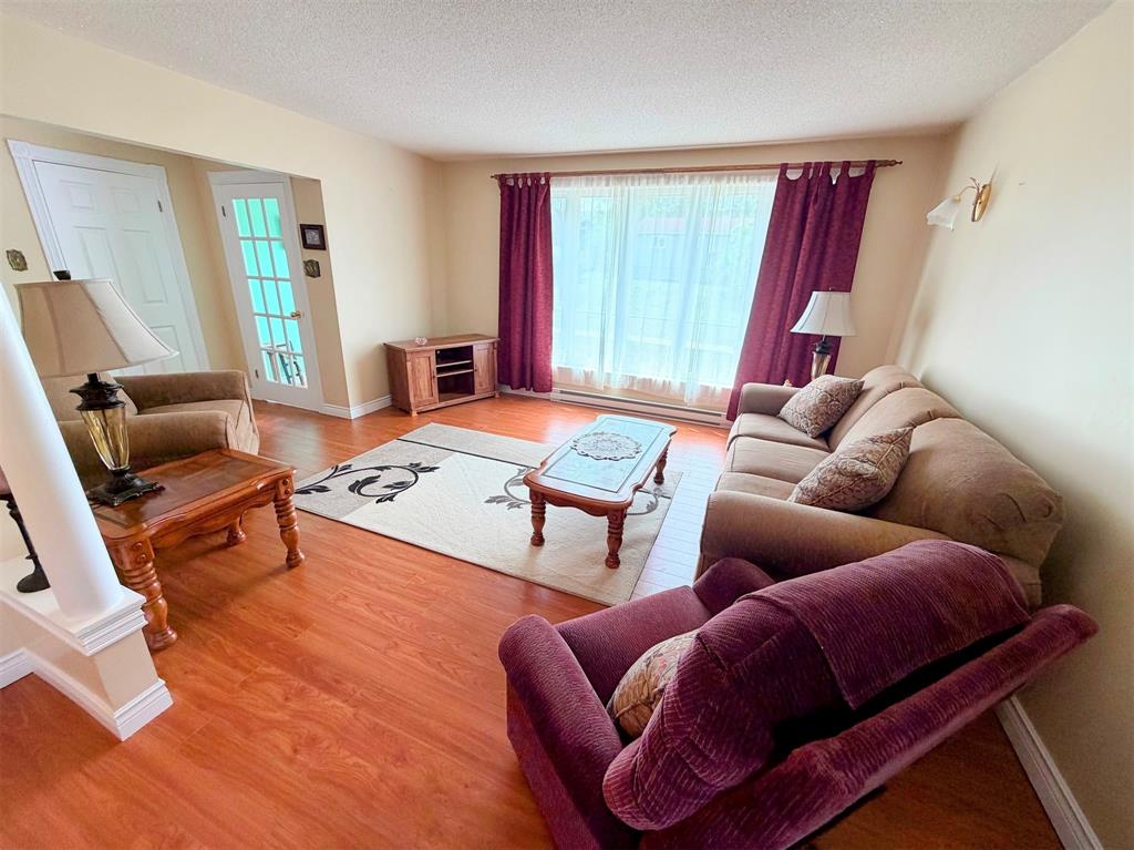 20 PRINCE STREET, CLARENVILLE, Newfoundland, Canada A5A 1W3, ,2 BathroomsBathrooms,Residential,For Sale,PRINCE STREET,6456
