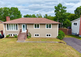 20 PRINCE STREET, CLARENVILLE, Newfoundland, Canada A5A 1W3, ,2 BathroomsBathrooms,Residential,For Sale,PRINCE STREET,6456