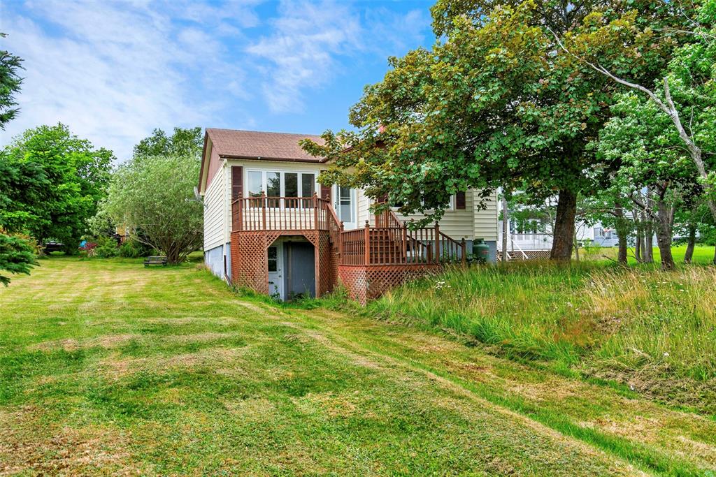 253 WATER STREET, BAY ROBERTS, Newfoundland, Canada A0A 1G0, ,1 BathroomBathrooms,Residential,For Sale,WATER STREET,6458