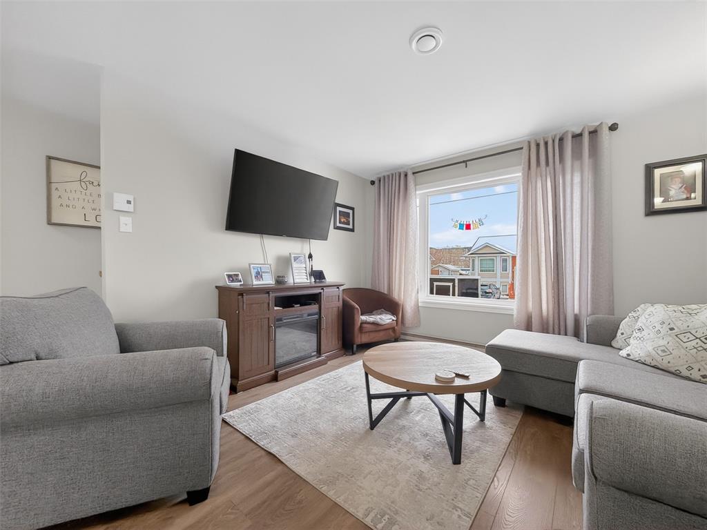 11 CREWE PLACE, CLARENVILLE, Newfoundland, Canada A5A 0A2, ,2 BathroomsBathrooms,Residential,Sale Pending,CREWE PLACE,6482