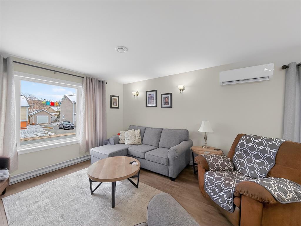 11 CREWE PLACE, CLARENVILLE, Newfoundland, Canada A5A 0A2, ,2 BathroomsBathrooms,Residential,Sale Pending,CREWE PLACE,6482