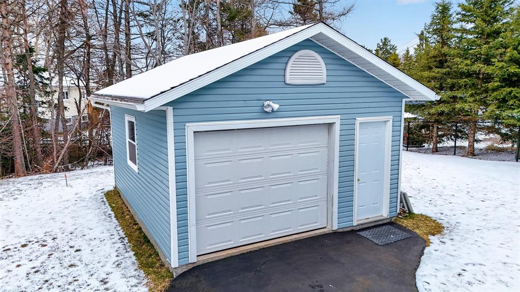 11 CREWE PLACE, CLARENVILLE, Newfoundland, Canada A5A 0A2, ,2 BathroomsBathrooms,Residential,Sale Pending,CREWE PLACE,6482