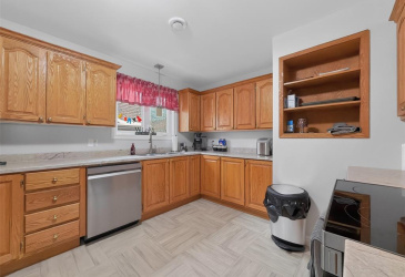 11 CREWE PLACE, CLARENVILLE, Newfoundland, Canada A5A 0A2, ,2 BathroomsBathrooms,Residential,Sale Pending,CREWE PLACE,6482 11 CREWE PLACE, CLARENVILLE, Newfoundland, Canada A5A 0A2, ,2 BathroomsBathrooms,Residential,Sale Pending,CREWE PLACE,6482