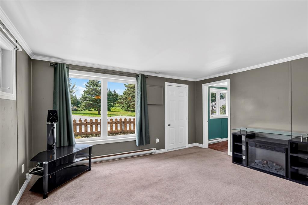 87 CONCEPTION BAY HIGHWAY, BAY ROBERTS, Newfoundland, Canada A0A 1G0, ,1 BathroomBathrooms,Residential,For Sale,CONCEPTION BAY HIGHWAY,6490