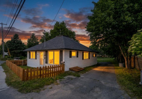 87 CONCEPTION BAY HIGHWAY, BAY ROBERTS, Newfoundland, Canada A0A 1G0, ,1 BathroomBathrooms,Residential,For Sale,CONCEPTION BAY HIGHWAY,6490