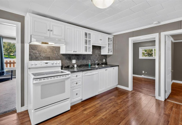 87 CONCEPTION BAY HIGHWAY, BAY ROBERTS, Newfoundland, Canada A0A 1G0, ,1 BathroomBathrooms,Residential,For Sale,CONCEPTION BAY HIGHWAY,6490
