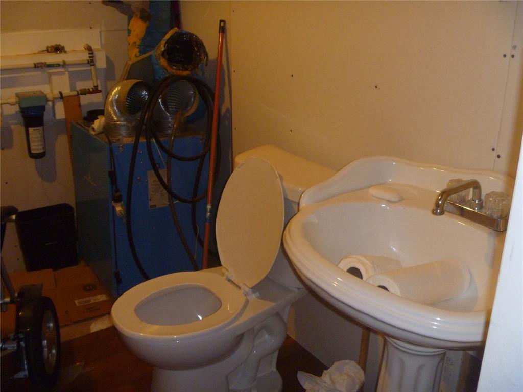 34 MAHANEYS LANE, CARBONEAR, Newfoundland, Canada A1Y 1B7, ,2 BathroomsBathrooms,Residential,For Sale,MAHANEYS LANE,6496
