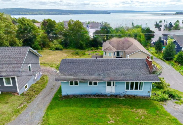 58 BALBO DRIVE, CLARENVILLE, Newfoundland, Canada A5A 4B1, ,3 BathroomsBathrooms,Residential,For Sale,BALBO DRIVE,6499