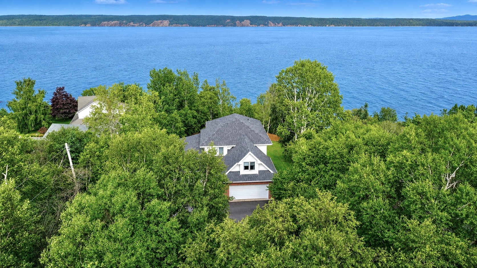 13-15 MUNICIPAL SQUARE, CLARENVILLE, Newfoundland, Canada A5A 1T4, ,2 BathroomsBathrooms,Residential,For Sale,MUNICIPAL SQUARE,6501