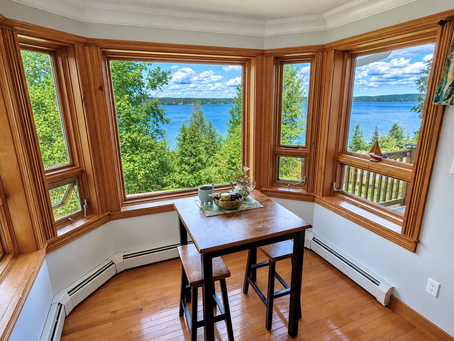 13-15 MUNICIPAL SQUARE, CLARENVILLE, Newfoundland, Canada A5A 1T4, ,2 BathroomsBathrooms,Residential,For Sale,MUNICIPAL SQUARE,6501