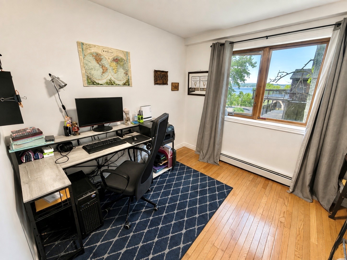 13-15 MUNICIPAL SQUARE, CLARENVILLE, Newfoundland, Canada A5A 1T4, ,2 BathroomsBathrooms,Residential,For Sale,MUNICIPAL SQUARE,6501
