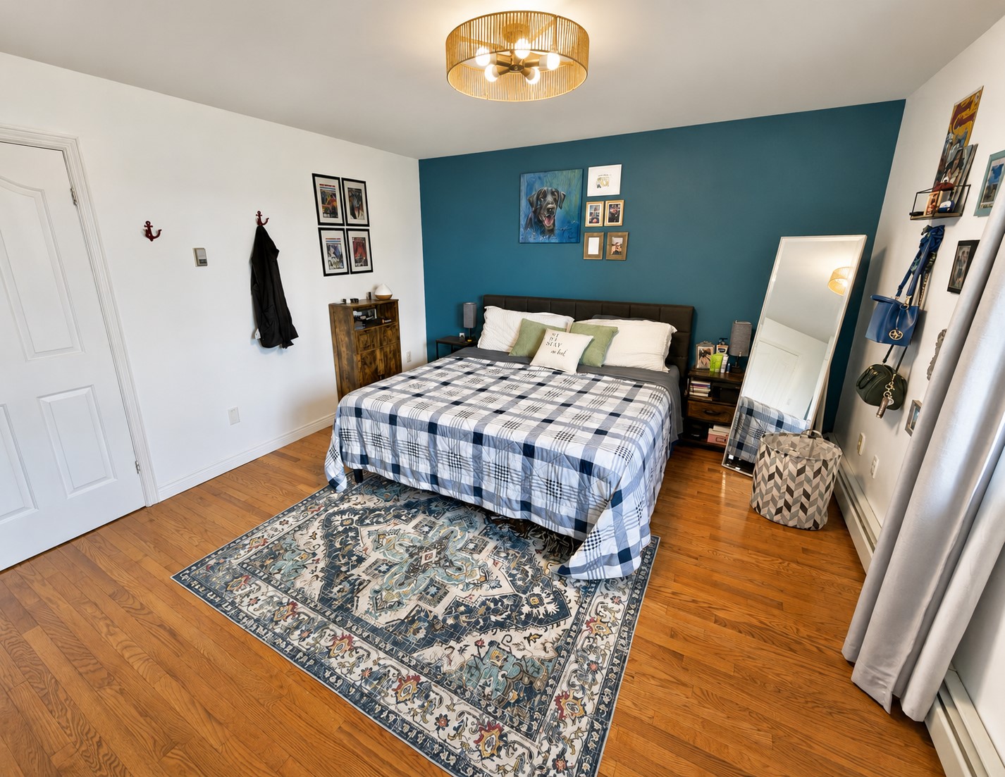 13-15 MUNICIPAL SQUARE, CLARENVILLE, Newfoundland, Canada A5A 1T4, ,2 BathroomsBathrooms,Residential,For Sale,MUNICIPAL SQUARE,6501