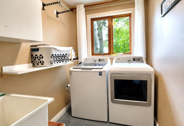 13-15 MUNICIPAL SQUARE, CLARENVILLE, Newfoundland, Canada A5A 1T4, ,2 BathroomsBathrooms,Residential,For Sale,MUNICIPAL SQUARE,6501 13-15 MUNICIPAL SQUARE, CLARENVILLE, Newfoundland, Canada A5A 1T4, ,2 BathroomsBathrooms,Residential,For Sale,MUNICIPAL SQUARE,6501
