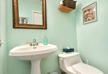 13-15 MUNICIPAL SQUARE, CLARENVILLE, Newfoundland, Canada A5A 1T4, ,2 BathroomsBathrooms,Residential,For Sale,MUNICIPAL SQUARE,6501 13-15 MUNICIPAL SQUARE, CLARENVILLE, Newfoundland, Canada A5A 1T4, ,2 BathroomsBathrooms,Residential,For Sale,MUNICIPAL SQUARE,6501