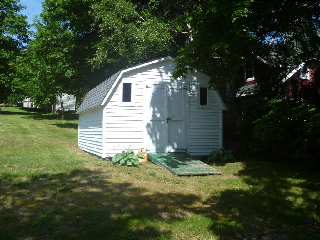 16 PATRICK STREET, CARBONEAR, Newfoundland, Canada A1Y 1B7, ,2 BathroomsBathrooms,Residential,For Sale,PATRICK STREET,6502