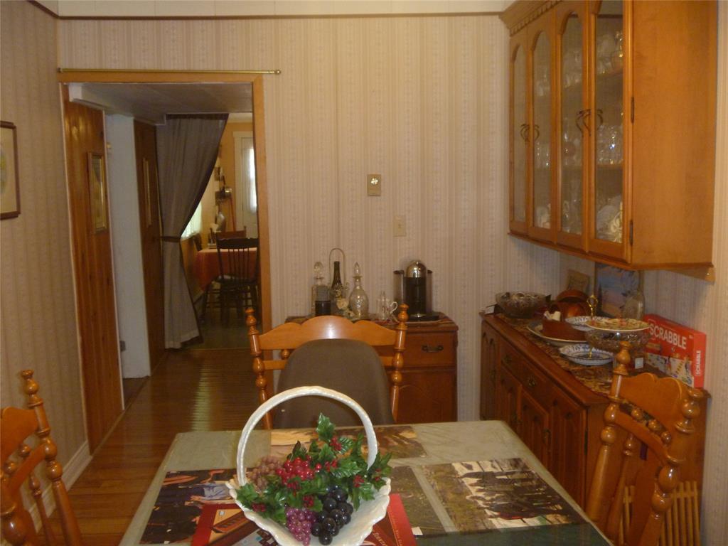 16 PATRICK STREET, CARBONEAR, Newfoundland, Canada A1Y 1B7, ,2 BathroomsBathrooms,Residential,For Sale,PATRICK STREET,6502