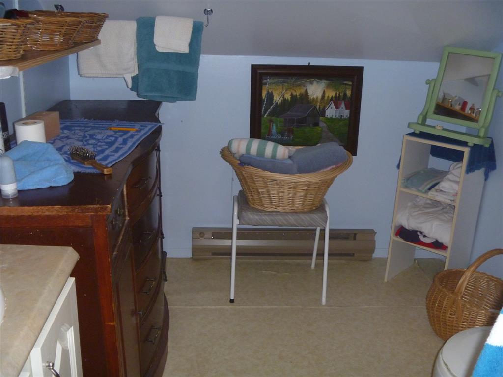 16 PATRICK STREET, CARBONEAR, Newfoundland, Canada A1Y 1B7, ,2 BathroomsBathrooms,Residential,For Sale,PATRICK STREET,6502
