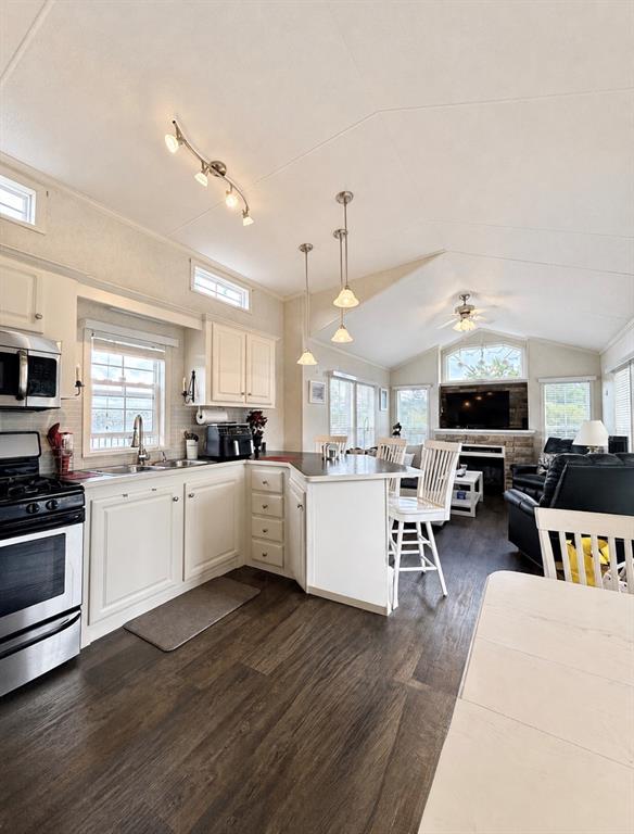 29 HARBOUR DRIVE, NORTH WEST BROOK, Newfoundland, Canada A0E 2P0, ,1 BathroomBathrooms,Residential,For Sale,HARBOUR DRIVE,6506