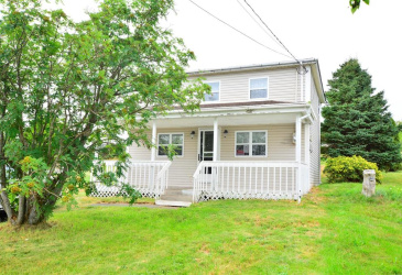 365 WATER STREET, BAY ROBERTS, Newfoundland, Canada A0A 1G0, ,1 BathroomBathrooms,Residential,For Sale,WATER STREET,6508