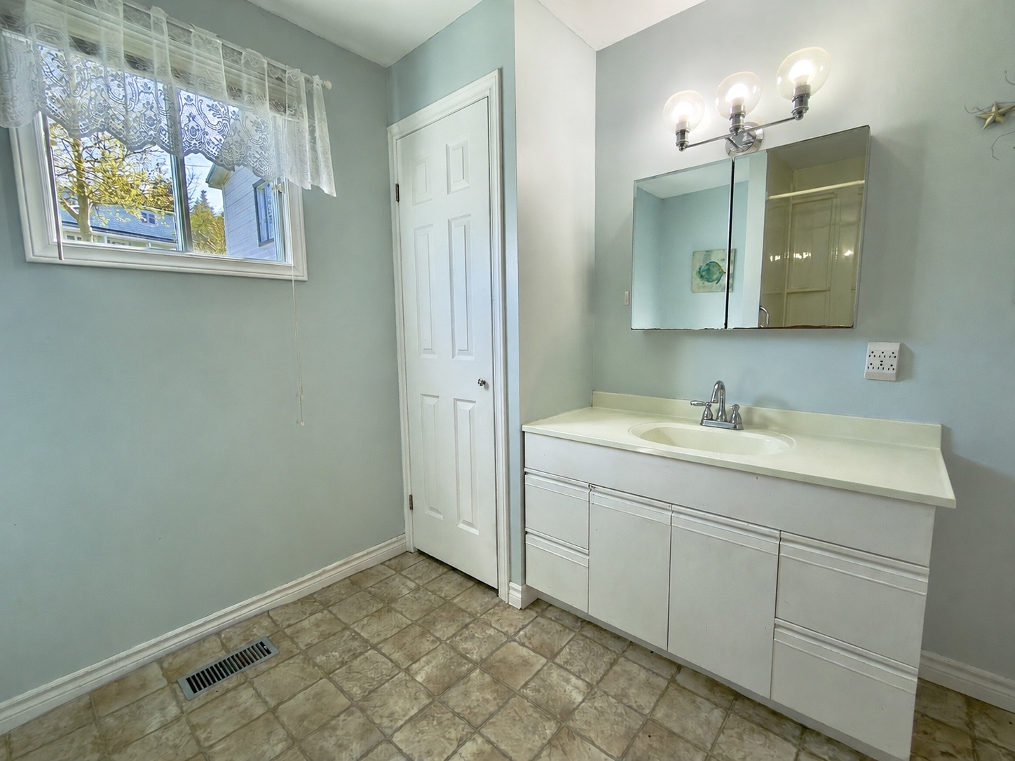 5 WHALEN'S WAY, CAPLIN COVE, Newfoundland, Canada A0E 2A0, ,1 BathroomBathrooms,Residential,For Sale,WHALEN'S WAY,6509