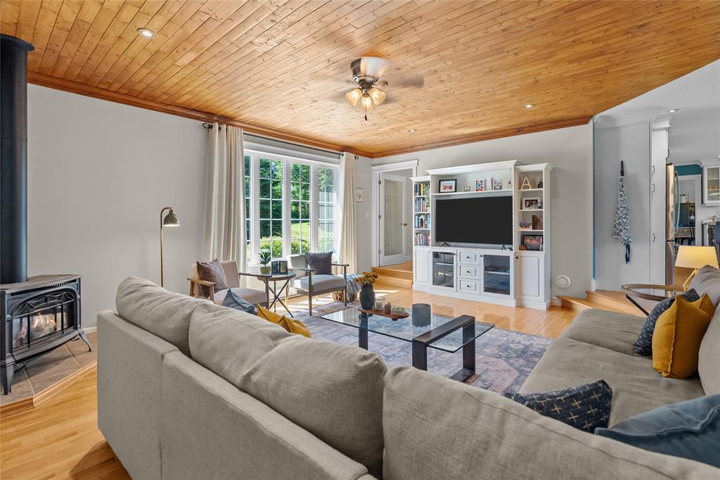 5-7 SPELLING HILL ROAD, BURIN BAY ARM, Newfoundland, Canada A0E 1G0, ,2 BathroomsBathrooms,Residential,For Sale,SPELLING HILL ROAD,6520