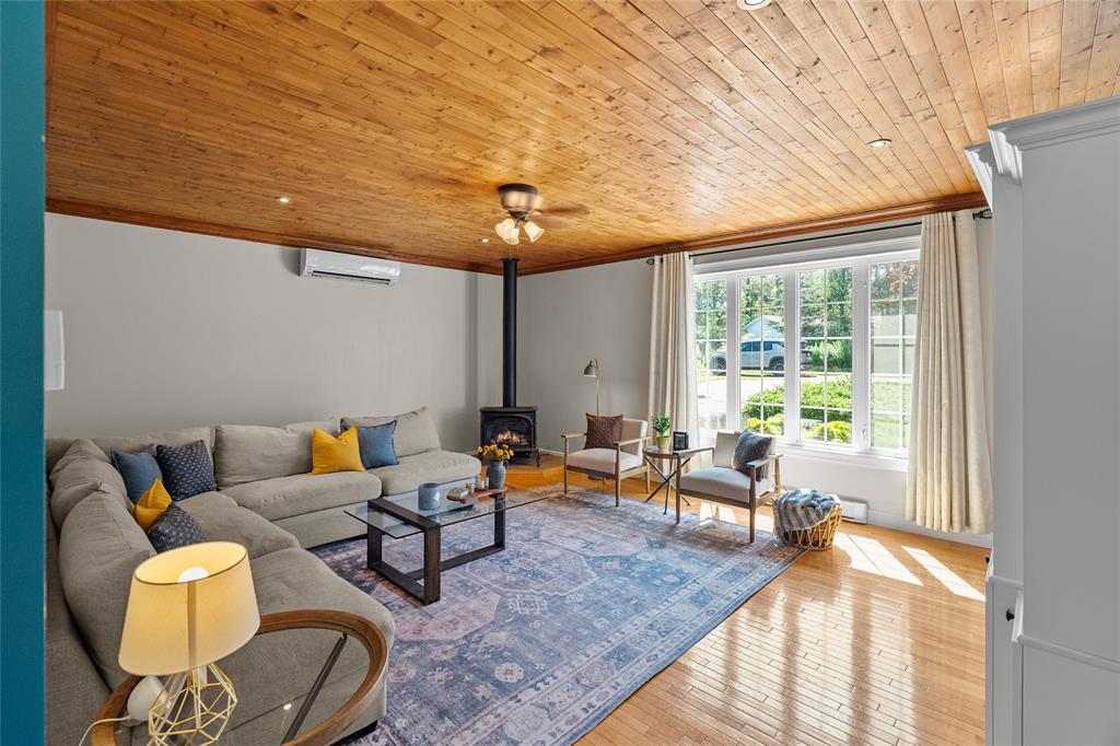 5-7 SPELLING HILL ROAD, BURIN BAY ARM, Newfoundland, Canada A0E 1G0, ,2 BathroomsBathrooms,Residential,For Sale,SPELLING HILL ROAD,6520