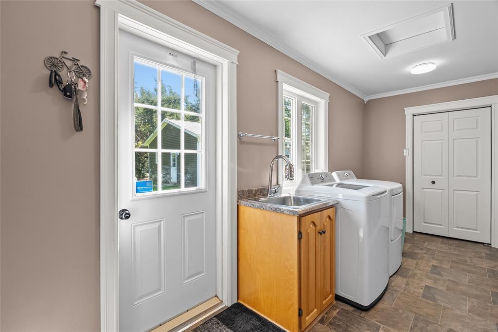 5-7 SPELLING HILL ROAD, BURIN BAY ARM, Newfoundland, Canada A0E 1G0, ,2 BathroomsBathrooms,Residential,For Sale,SPELLING HILL ROAD,6520