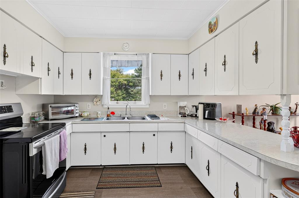 12 NEW ROAD HILL, BAY ROBERTS, Newfoundland, Canada A0A 3V0, ,1 BathroomBathrooms,Residential,For Sale,NEW ROAD HILL,6530
