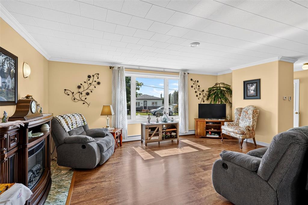 12 NEW ROAD HILL, BAY ROBERTS, Newfoundland, Canada A0A 3V0, ,1 BathroomBathrooms,Residential,For Sale,NEW ROAD HILL,6530